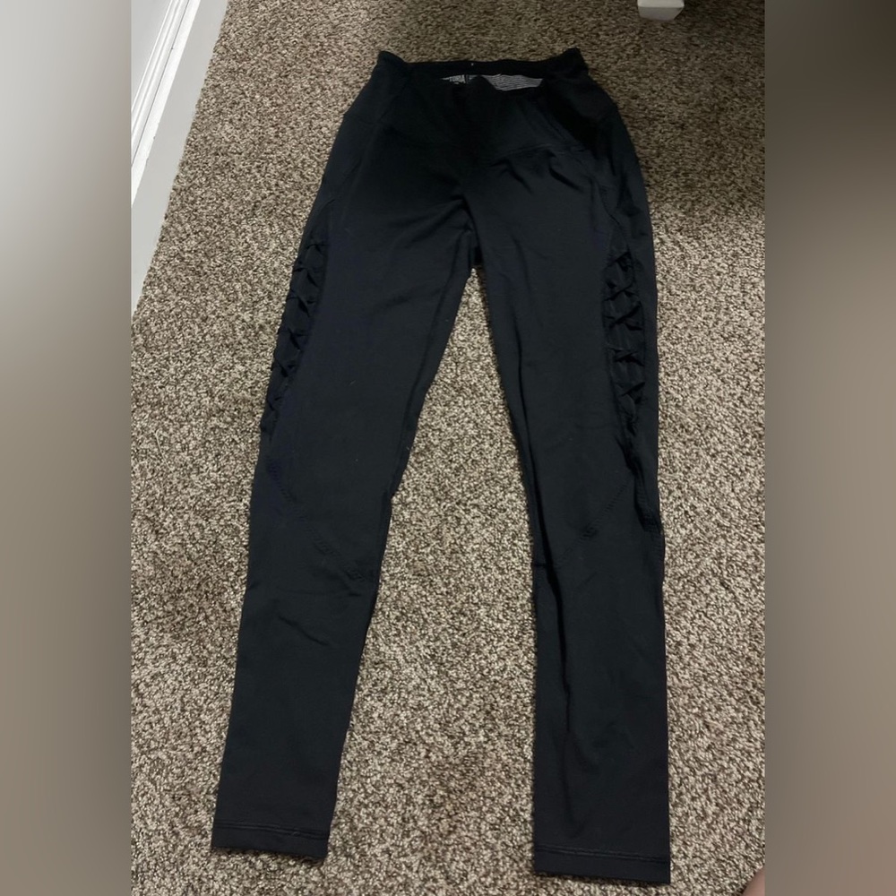 Victoria’s Secret sport leggings